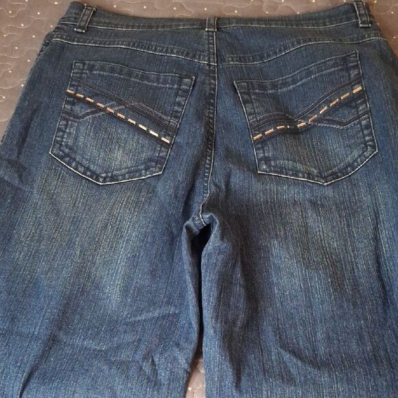 Gloria Vanderbilt Women's Blue Amanda Capri Jeans size 6 - Picture 6 of 7